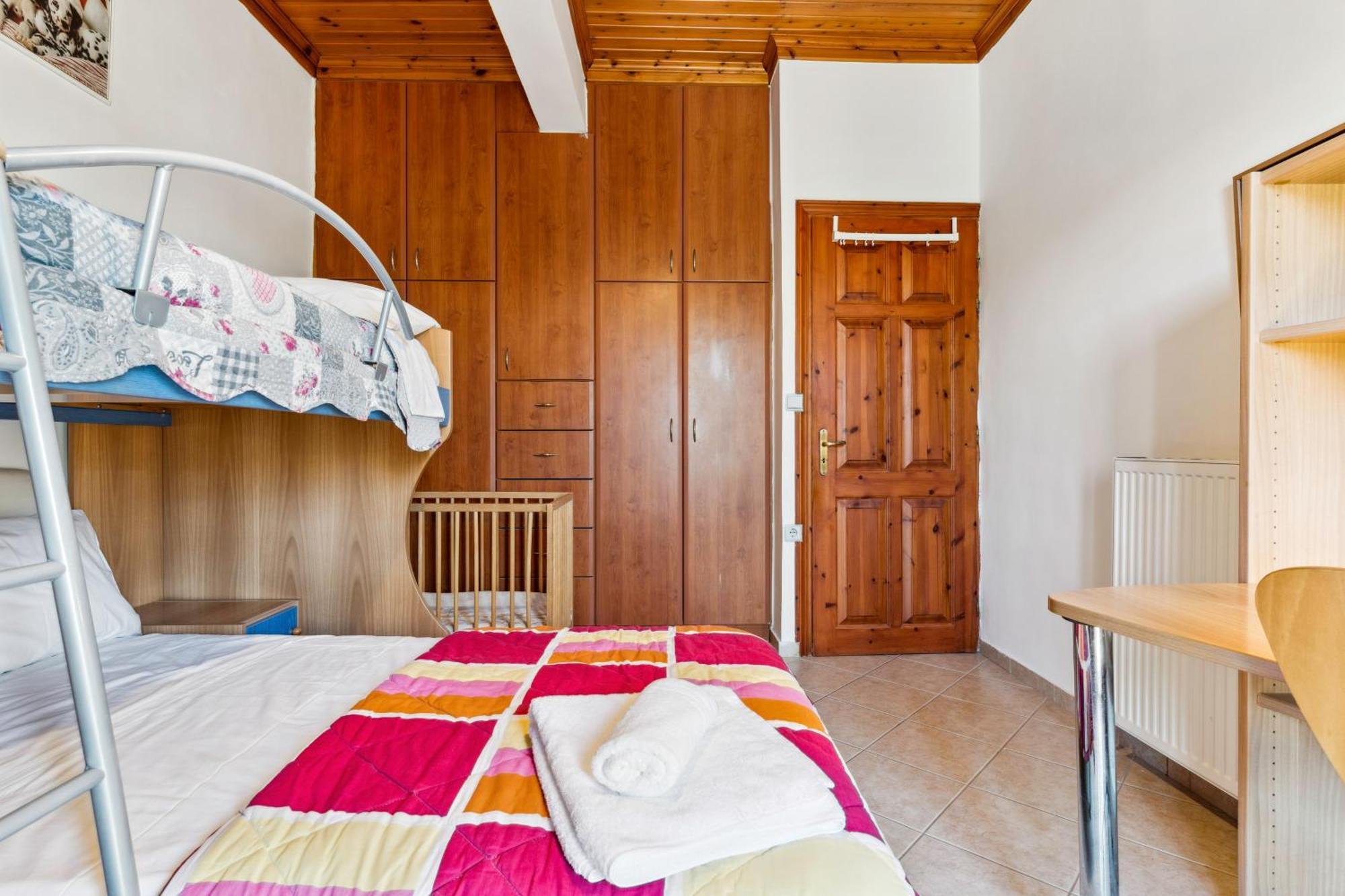 Verani Residence Parking Balcony Playground Sívros المظهر الخارجي الصورة