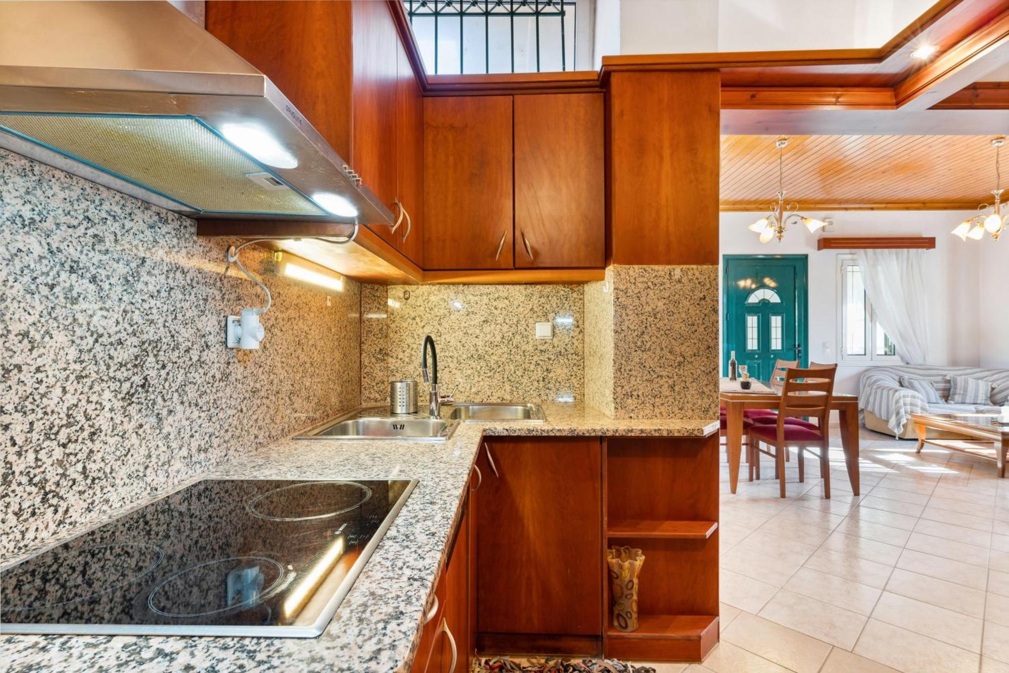Verani Residence Parking Balcony Playground Sívros المظهر الخارجي الصورة